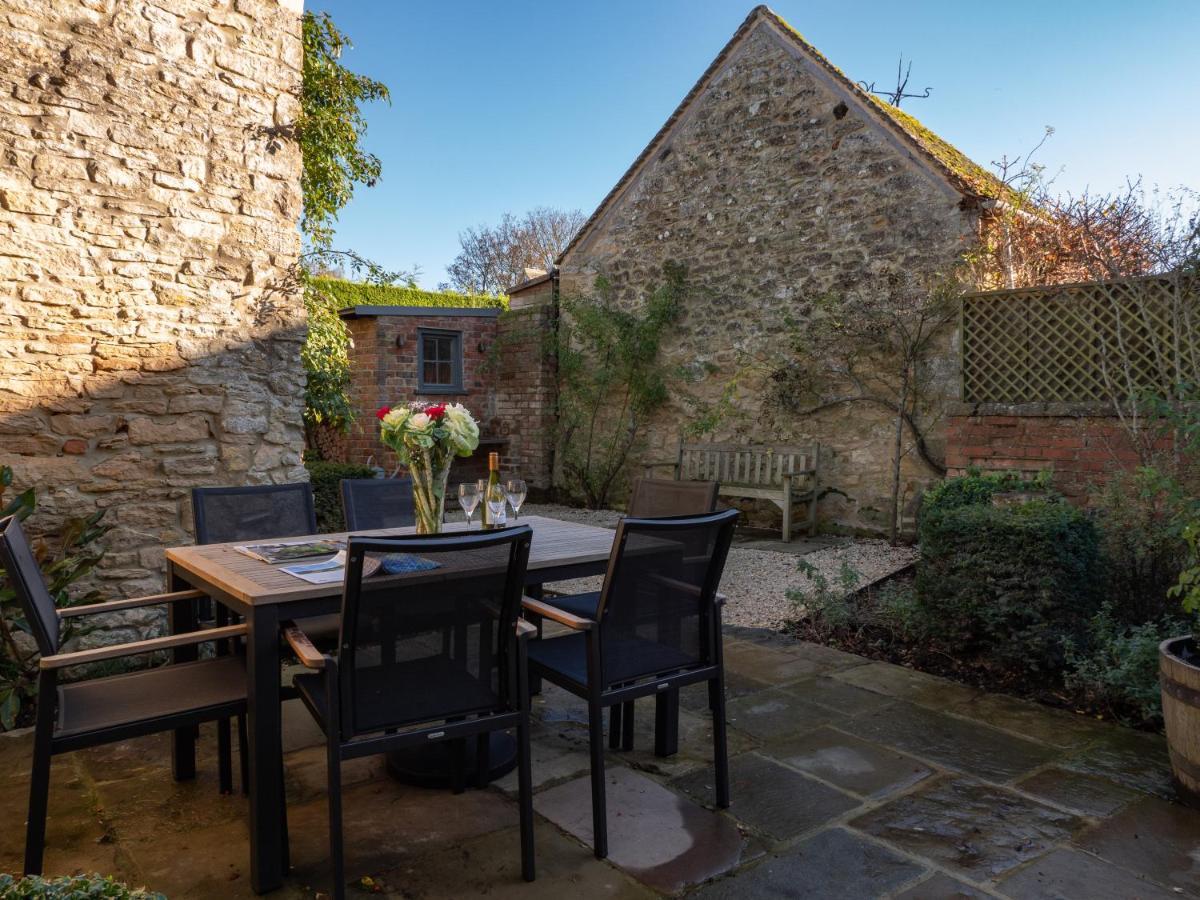 Holiday home Beautiful Grade 2 Listed Cotswold Stone