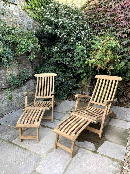 Beautiful Grade 2 Listed Cotswold Stone *