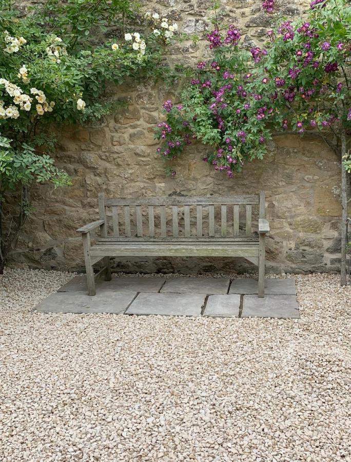 Beautiful Grade 2 Listed Cotswold Stone Holiday home *